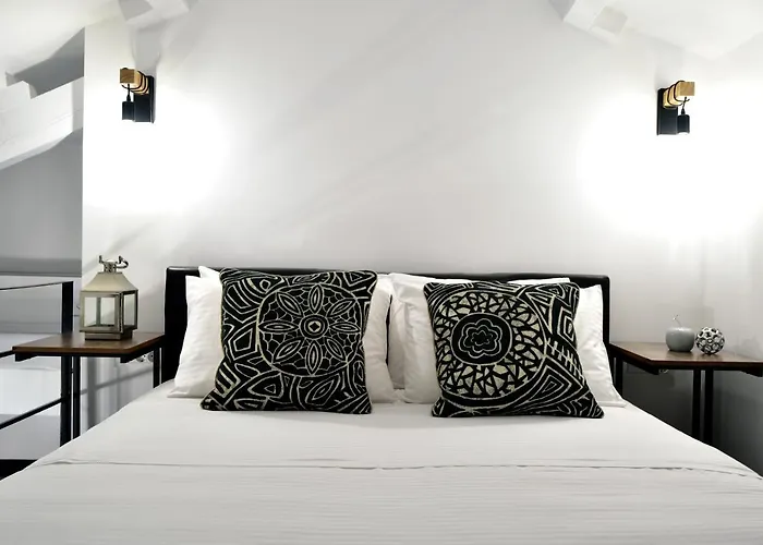 Queen 4 Apartment In The Heart Of The Corfu Historical Old Town Center
